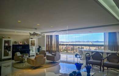 Imagem: O apartamento possui 4 Dormitórios, 5 Banheiros, 4 Vagas na