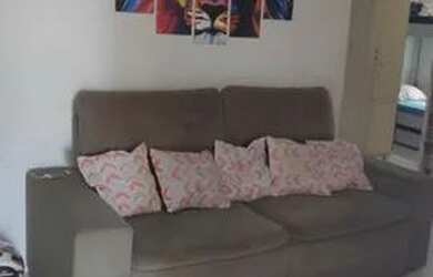 Imagem: A casa possui 2 Dormitórios e 1 Banheiro e está localizado