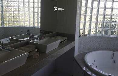 Imagem 9: Casa de Condomínio com 3 suítes à Venda no Arujá Country Club, 300...