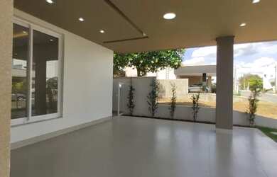 Imagem: A casa em condomínio possui 4 Dormitórios, 3 Banheiros, 215m²