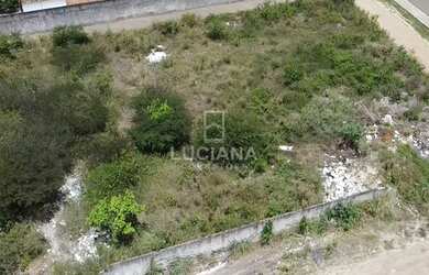 Imagem: O terreno possui 827m² de Área e está localizado em Alpes