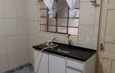 Imagem 2: Aluga-se uma casa. 1 Banheiroe2 Dormitórios