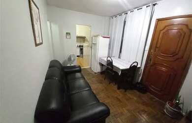 Imagem: O apartamento possui 2 Dormitórios, 1 Banheiro, 48m² de Área