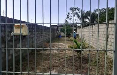 Imagem 3: Vende-se casa. 100m² de Área, 4 Vagas na garageme1 Dormitório