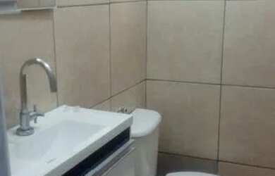 Imagem 3: Casa de três cômodos. 65m² de Área, 1 Banheiroe1 Dormitório