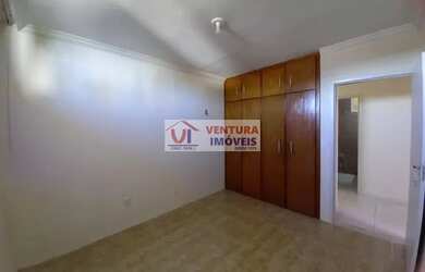 Imagem: O apartamento possui 4 Dormitórios, 1 Banheiro, 2 Vagas na