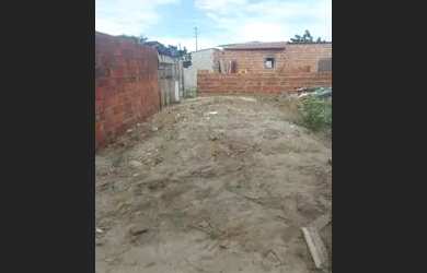 Imagem: A casa está localizado em Álvaro Weyne, Fortaleza para alugar