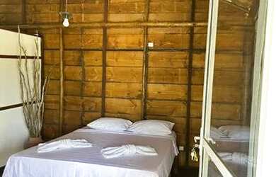 Imagem: A casa possui 5 Dormitórios, 5 Banheiros, 5 Vagas na garagem