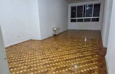 Imagem: O apartamento possui 2 Dormitórios, 3 Banheiros, 1 Vaga na