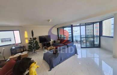 Imagem: O apartamento possui 4 Dormitórios, 5 Banheiros, 3 Vagas na