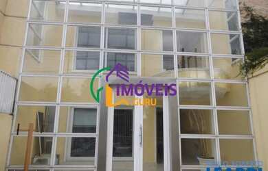 Imagem: O depósito possui 4 Vagas na garagem, 441m² de Área e está