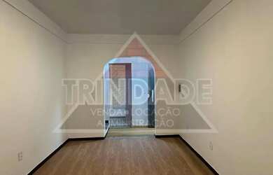 Imagem: A casa possui 3 Dormitórios, 3 Banheiros, 184m² de Área e