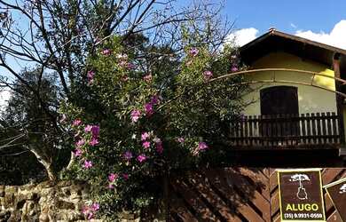 Imagem 3: Casa. Piscina, Churrasqueira, Varandae1 Vaga na garagem