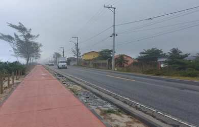 Imagem: SAQUAREMA - Vendo Terreno à beira -mar com 1.800 m2