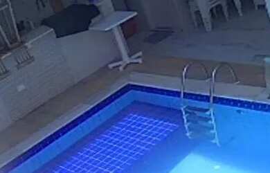 Imagem 15: Casa com piscina