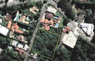 Imagem: O terreno possui 4.900m² de Área e está localizado em Chácara