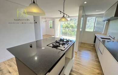 Imagem: O apartamento possui 4 Dormitórios, 5 Banheiros, 2 Vagas na