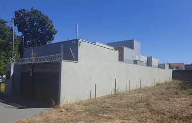 Imagem: Linda casa bairro santa.cruz 3800