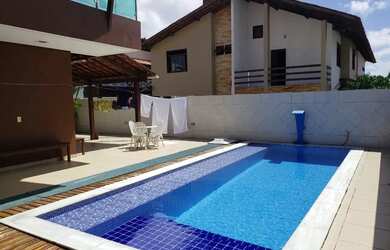 Imagem: A casa em condomínio possui 4 Dormitórios, 5 Banheiros, 2