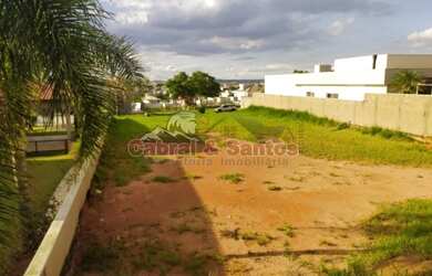 Imagem: O terreno possui 1.000m² de Área e está localizado em Itapecerica