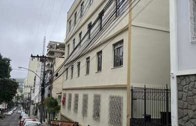 Imagem: O apartamento possui 3 Dormitórios, 1 Banheiro, 63m² de Área