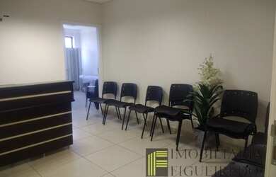 Imagem: O depósito possui 1 Vaga na garagem, 55m² de Área e está