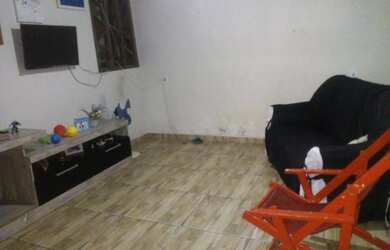 Imagem: A casa possui 2 Dormitórios, 1 Banheiro, 40m² de Área e