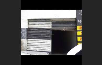 Imagem: O depósito possui 1 Vaga na garagem e está localizado em