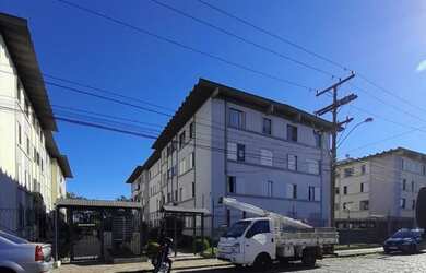 Imagem: O apartamento possui 3 Dormitórios, 1 Banheiro, 1 Vaga na garagem