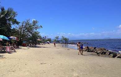 Imagem: O terreno possui 200m² de Área e está localizado em Ilha