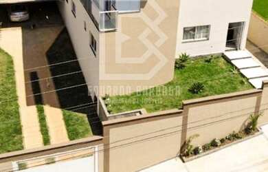 Imagem: A casa possui 3 Dormitórios, 5 Banheiros, 5 Vagas na garagem