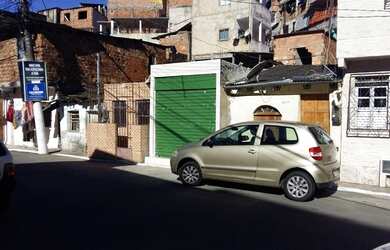 Imagem: O depósito possui 5 Vagas na garagem, 42m² de Área e está