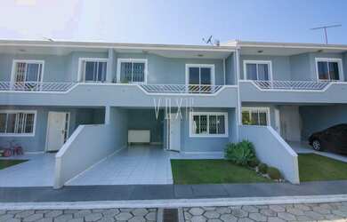 Imagem: A casa em condomínio possui 3 Dormitórios, 3 Banheiros, 2