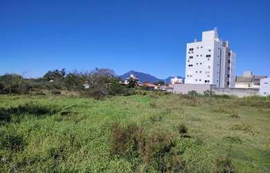 Imagem: O terreno possui 5.500m² de Área e está localizado em Ponte