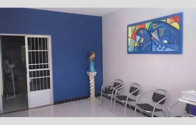 Imagem: A casa possui 2 Dormitórios, 1 Banheiro, 1 Vaga na garagem