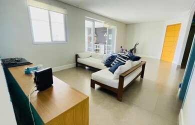 Imagem: O apartamento possui 3 Dormitórios, 4 Banheiros, 2 Vagas na