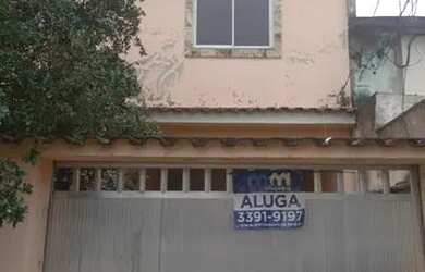 Imagem: A casa possui 3 Dormitórios, 2 Banheiros, 1 Vaga na garagem