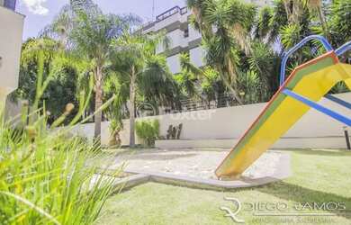 Imagem 3: Apartamento para venda possui 415 metros quadrados com 3 quartos em Auxiliadora - Porto Al