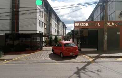 Imagem: O apartamento possui 2 Dormitórios, 1 Banheiro, 1 Vaga na garagem