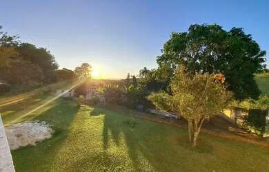 Imagem: O terreno à venda possui e está localizado em Vila Santista