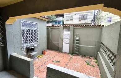 Imagem 2: Casa de frente rua VP. Varanda, 69m² de Área, 1 Banheiroe2 Dormitórios