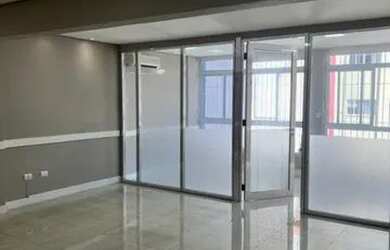 Imagem 7: Sala/Conjunto para aluguel e venda possui 74 metros quadrados com 3 quartos