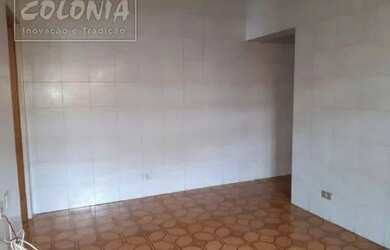 Imagem: A casa possui 2 Dormitórios, 1 Banheiro, 1 Vaga na garagem