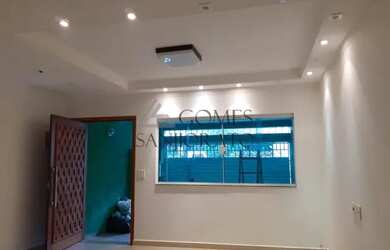 Imagem: A casa possui 3 Dormitórios, 3 Banheiros, 2 Vagas na garagem