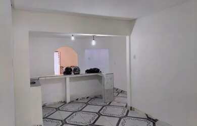 Imagem: A casa possui 2 Dormitórios, 2 Banheiros, 1 Vaga na garagem