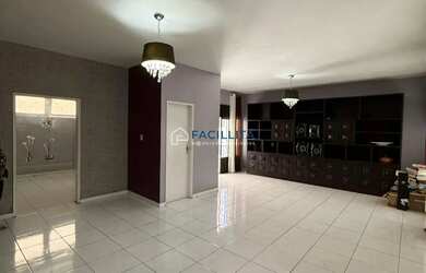 Imagem: Vendo casa bairro São Francisco com 435 m²,4 quartos,1 suíte