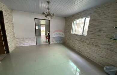 Imagem: A casa possui 3 Dormitórios, 2 Banheiros, 135m² de Área e