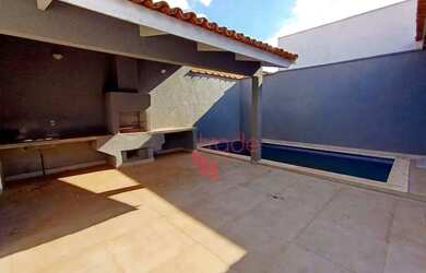 Imagem: A casa possui 5 Dormitórios, 5 Banheiros, 5 Vagas na garagem