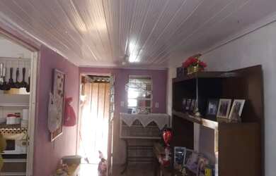 Imagem 4: Casa com 2 quartos toda gradeada com vaga de garagem no Bairro Diácono...