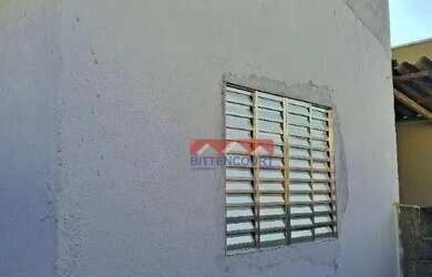 Imagem: A casa possui 1 Dormitório, 1 Banheiro, 30m² de Área e está